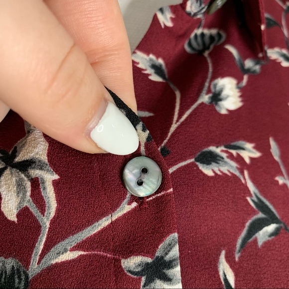 J. Jill Floral Pleated Back Shirt SZ PS Petite Collared Flowy Blouse Multicolor - Picture 3 of 12